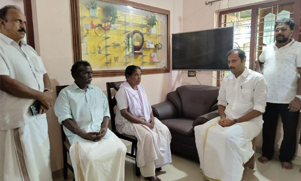 Anoop Jacob reaches the MLA house and offers his condolences to his parents