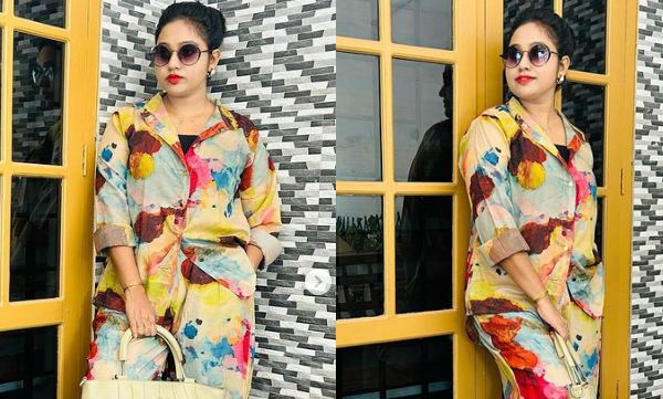 meghna-vincent-actress-caption-on-latest-stylish-photos-viral