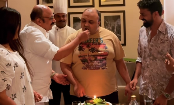 siddique-son-sappy-birthday-celebration-photos