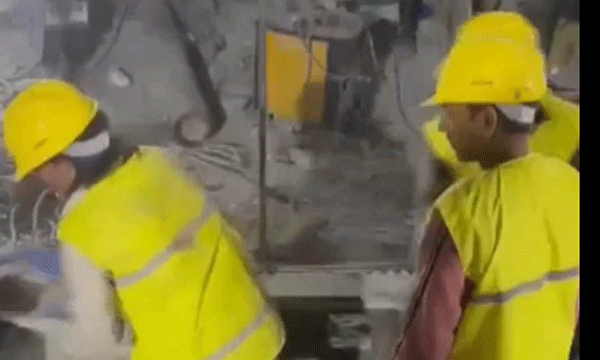 Trapped Tunnel Workers Just 5 Metres Away