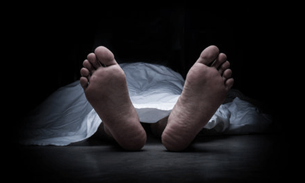 dead body found from 60 feet pit of construction site