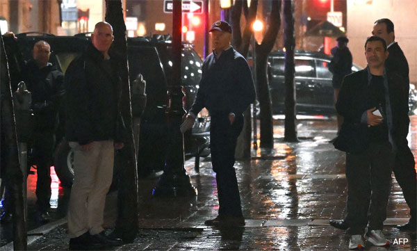 Car Crashes Into Joe Biden's Convoy