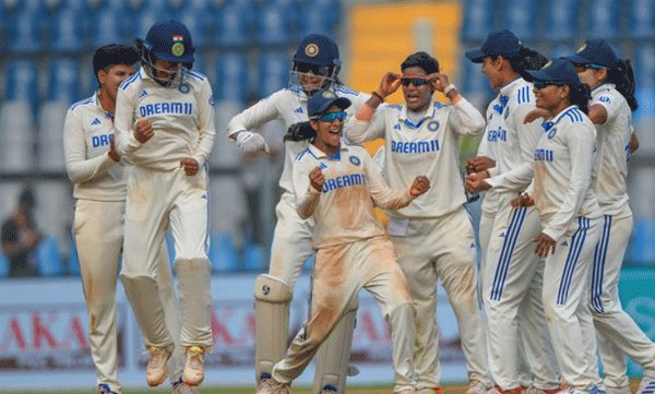 australia-records-lowest-score-against-india-in-womens-tests.