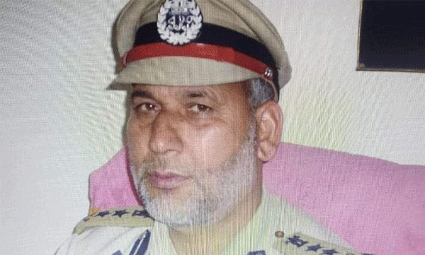 retired-police-officer-shot-dead-by-terrorists-at-baramulla-