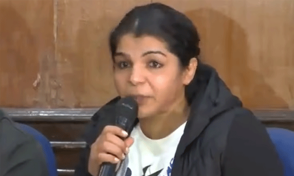 sakshi-malik-about-sports-ministrys-suspension-of-new-wfi-body
