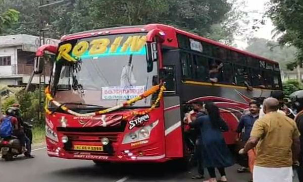 Robin bus service re started; mvd checking continues