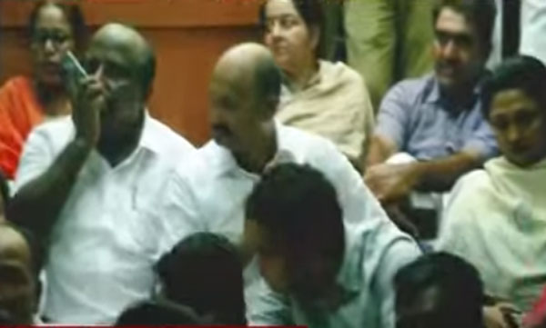 Protests in Palarivattom station; case against congress leaders