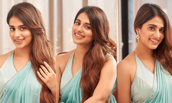 nayanthara-chakravarthy-looks-dazzling-in-sky-blue-saree-latest-photos