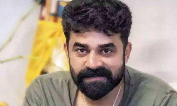 vijay-babu-about-other-language-movie-release-in-kerala