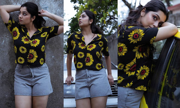 niranjana-anoop-actress-looks-stylish-in-shorts-flower-top-latest-photos