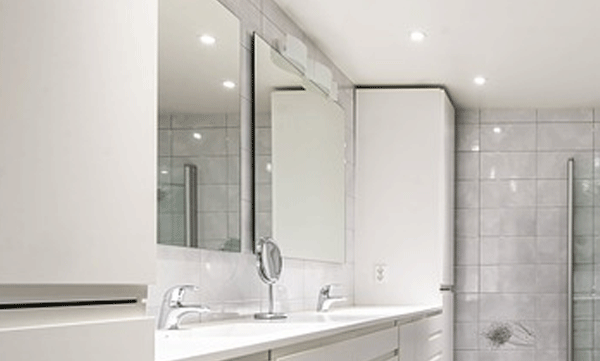 students-making-tiktok-videos-school-remove-mirrors-from-bathroom