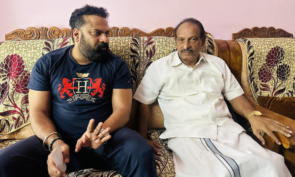 Tiny tom meets dr, vandana das father and shares an emotional note