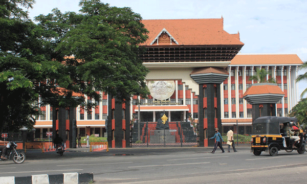 The governor left out a harsh criticism against the Centre