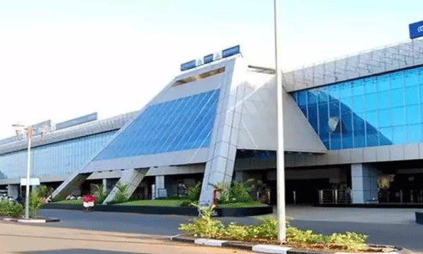 pilgrims-going-for-haj-via-karipur-face-setback-80000-more-for-air-fare