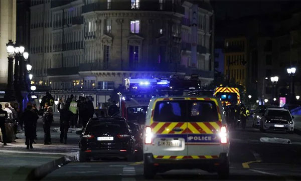 3 Injured In Knife Attack At Major Paris Railway Station