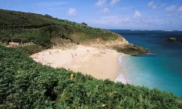 no-car-no-phone-no-clock-perfect-option-for-a-calm-vacation-herm-island