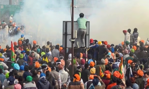farmers march in delhi