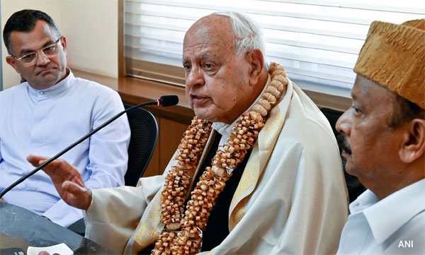 Loksabha poll; Farooq Abdullah's Party To Fight Alone In J&K