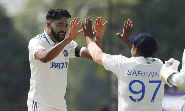 india-took-126-runs-lead-against-england-in-rajkot-test