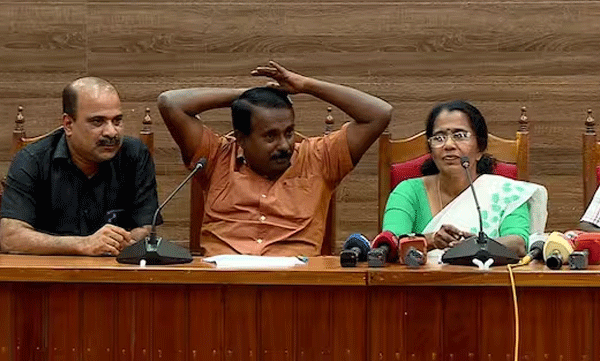 alappuzha-district-panchayath-members-trip-to-kashmir-and-called-press-conference-to-justify-that-afe