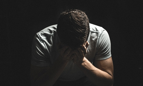 young-man-wrote-is-social-media-how-he-lost-his-job-on-the-first-day