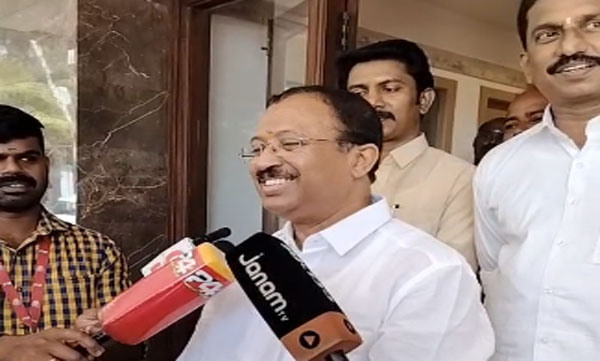 MoS V. Muraleedharan meets Media