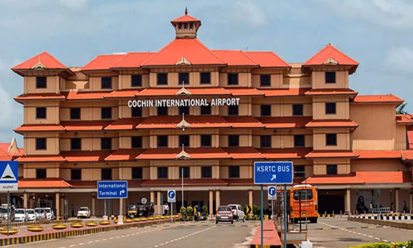 gold-smuggling-at-nedumbassery-airport-four-people-including-a-woman-were-arrested