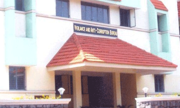 Deputy Electrical Inspector Vigilance caught while accepting bribe