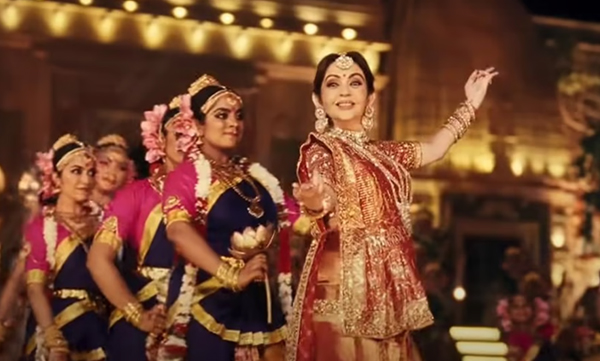 nita-ambani-dances-on-vishwambhari-stuti-at-anant-radhika-s-pre-wedding-celebration