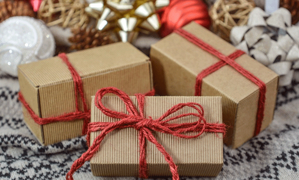 husband-forgets-wedding-anniversary-gift-and-sleeps-wife-stabs-husband-with-kitchen-knife