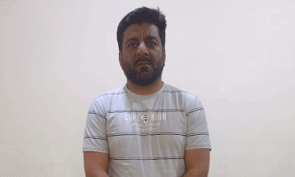 A loan of Rs 130 crore was offered; He befriended the actress and extorted 37 lakh rupees