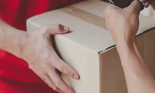 apple-products-that-were-meant-to-be-delivered-in-different-parts-of-country-were-stolen-and-swapped-with-duplicates