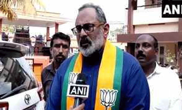 Rajeev Chandrasekhar met with RJD leader V Surendran Pillai