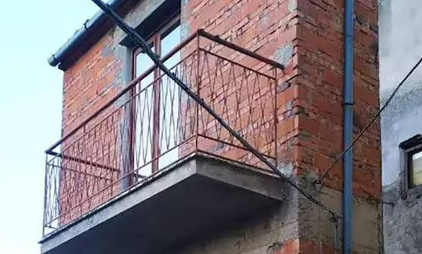 the-house-built-of-spite-casa-du-currivu-aka-house-of-spite-in-petralia-sottana