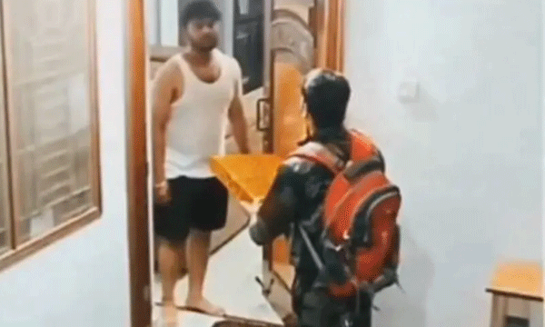 Soldier returns home, heartbroken to see wife with another man