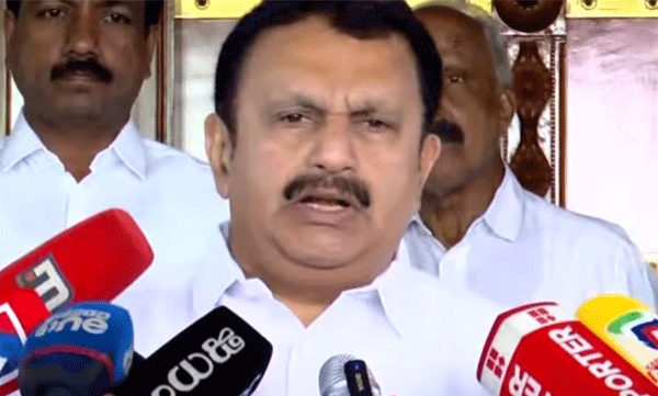 k-muraleedharan-on-karuvannur-case-and-he-says-that-suresh-gopi-wont-win-thrissur