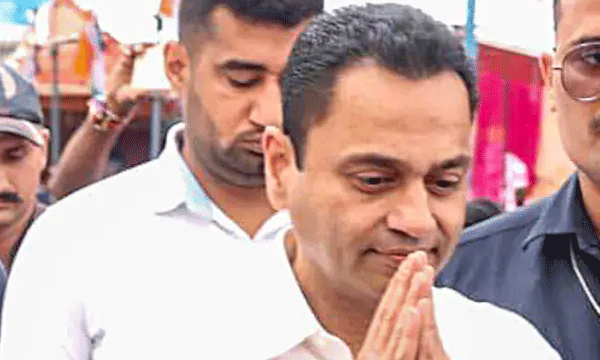 Kamal Nath's Son Nakul Is Richest Candidate
