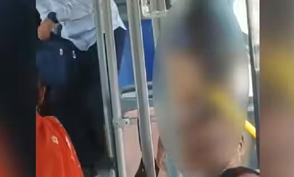 woman-enters-bus-wearing-bikini-trolled-video