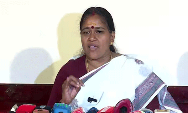 sobha-surendran-send-complaint-to-dgp-ask-to-arrest-nandakumar