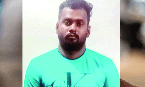 മിക്സര് മെഷീനുള്ളില് ഇറങ്ങിയ ആസ്സാകാരനെ പരിക്കേല്പ്പിച്ചു ; ജെസിബി ഉപയോഗിച്ച് വേസ്റ്റ് കുഴിയില് ജീവനോടെ താഴ്ത്തി കൊന്നു ; തമിഴ്നാട്ടുകാരന് വാകത്താനത്ത് അറസറ്റില്