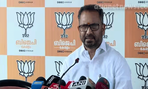 k-surendran-says-that-pinarayi-who-cheated-people-in-the-solar-case-is-not-fit-to-continue-as-chief-minister