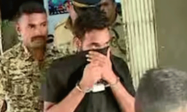 Did Sabit smuggle foreigners into Iran using fake Aadhaar and other identity cards?