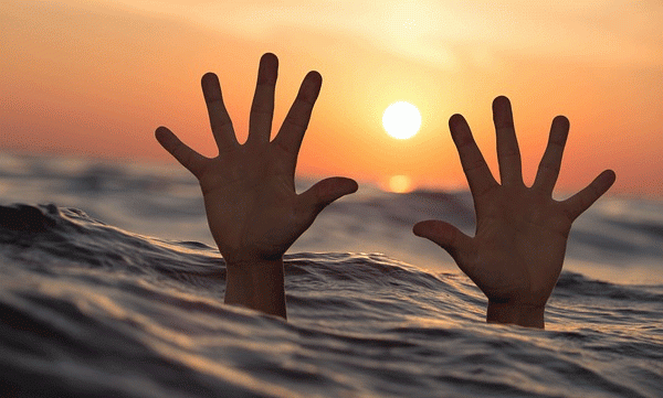 A 14-year-old man drowned while taking a bath in the temple pool