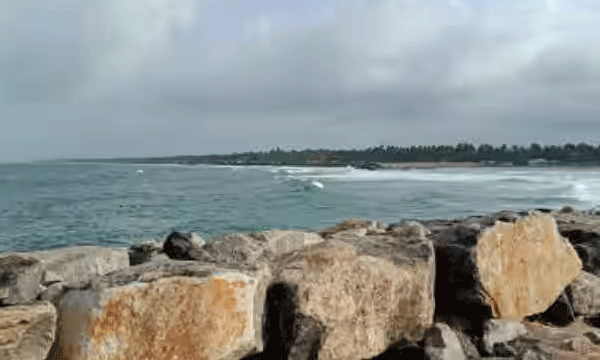 One person died after the boat overturned again in Mudalpozhi