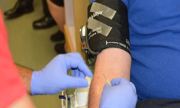 are-bombay-blood-group-man-traveled-440-km-to-save-womans-life-seak