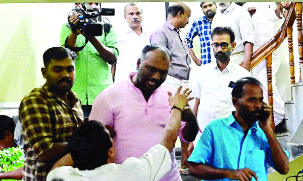 Legal action in beating in Thrissur DCC; A case has been registered against 20 people including the DCC president