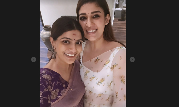 varalaxmi-and-raadhika-sarathkumar-invite-nayanthara-and-vignesh-shivan-for-her-wedding