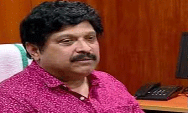youth-wing-leader-of-transport-minister-ganesh-kumar-s-party-challenges-to-change-the-color-code-of-tourist-buses-in-kerala