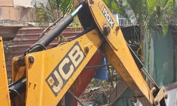 bhopal-authorities-demolish-11-houses-amid-beef-sale-controversy.