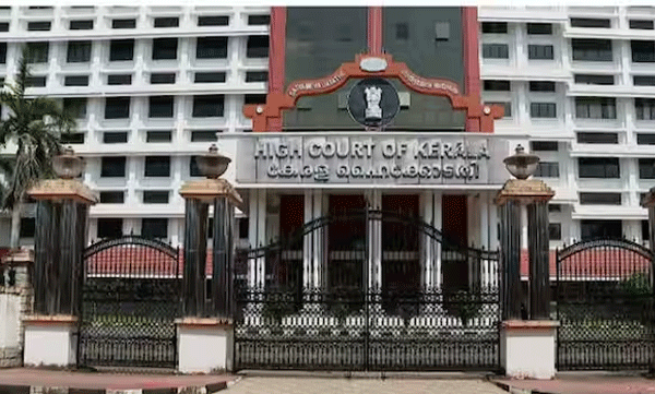 messaged-on-whatsapp-group-about-company-security-high-court-said-that-no-action-can-be-taken-against-the-employee